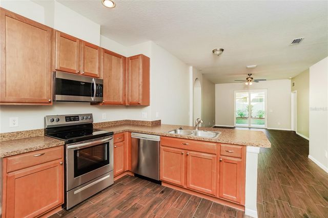 3610 BENERAID STREET, Land O Lakes, FL 34638