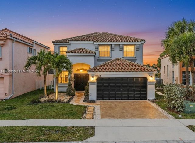 15363 NW 14th Rd, Pembroke Pines, FL 33028