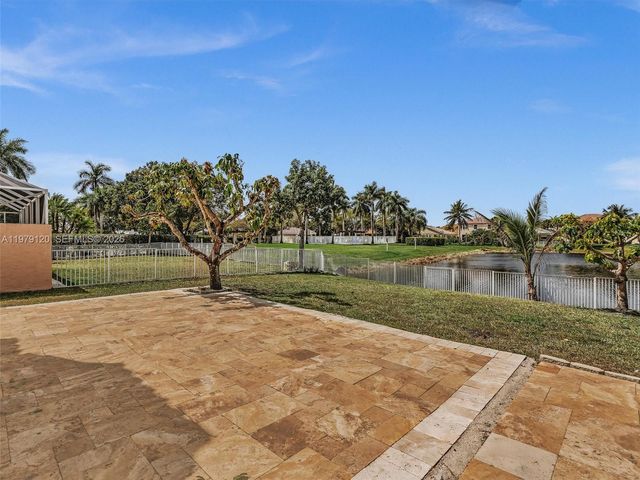 15363 NW 14th Rd, Pembroke Pines, FL 33028