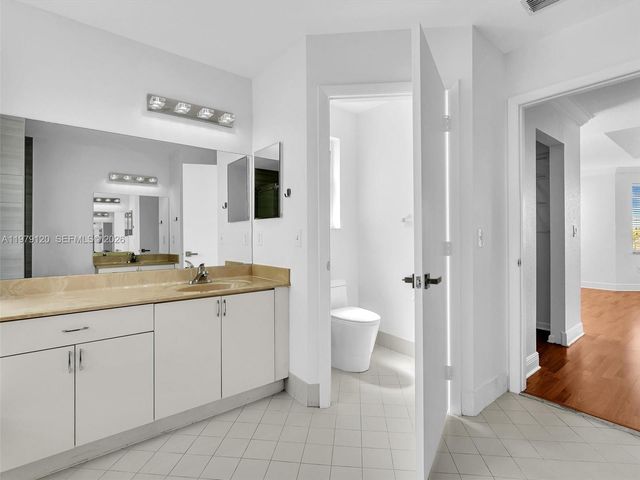 15363 NW 14th Rd, Pembroke Pines, FL 33028