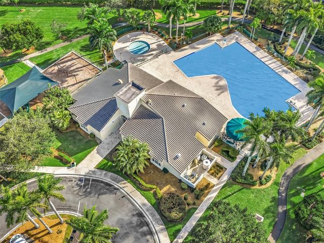 15363 NW 14th Rd, Pembroke Pines, FL 33028