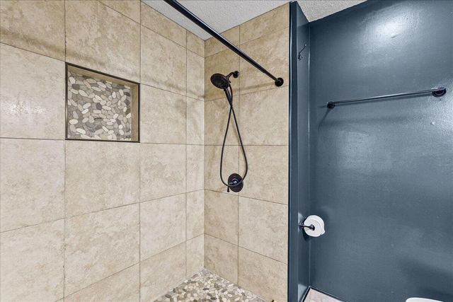 7036 Idaho Avenue, Hammond, IN 46323