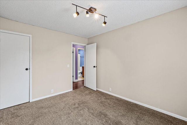 7036 Idaho Avenue, Hammond, IN 46323