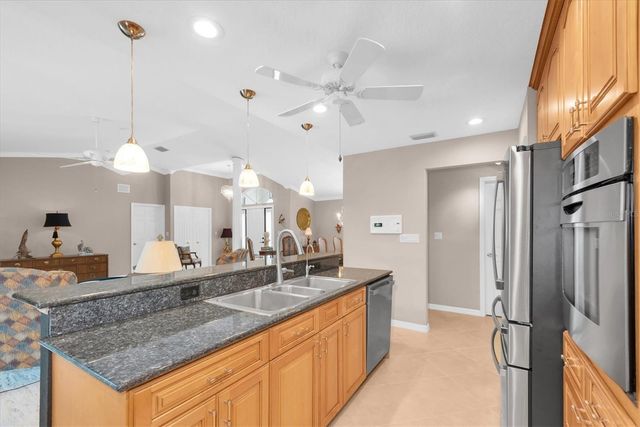 7759 CARVER COURT, Seminole, FL 33772