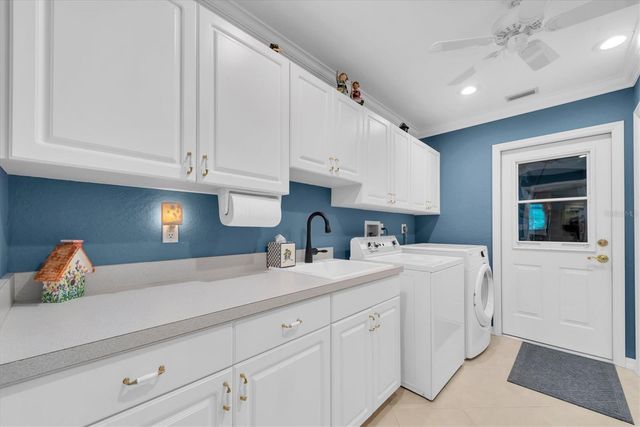 7759 CARVER COURT, Seminole, FL 33772