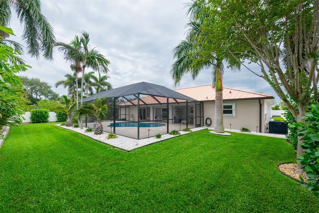 7759 CARVER COURT, Seminole, FL 33772