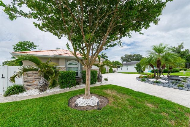 7759 CARVER COURT, Seminole, FL 33772