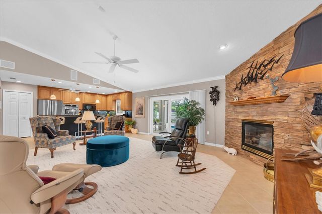 7759 CARVER COURT, Seminole, FL 33772