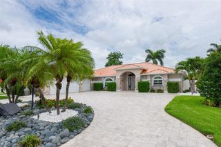 7759 CARVER COURT, Seminole, FL 33772