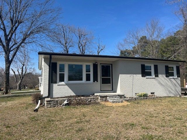 2749 Huntsville Hwy, Fayetteville, TN 37334