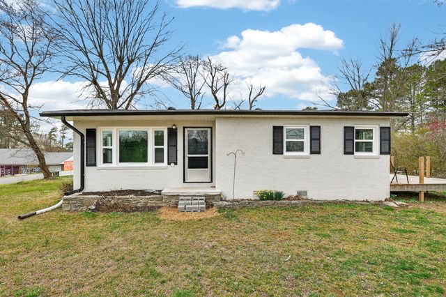 2749 Huntsville Hwy, Fayetteville, TN 37334