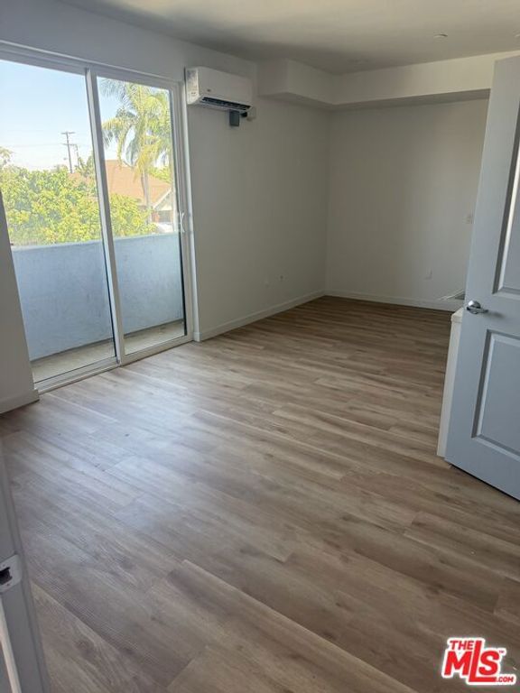 1432 E 25th Street, Los Angeles, CA 90011 — photo 3