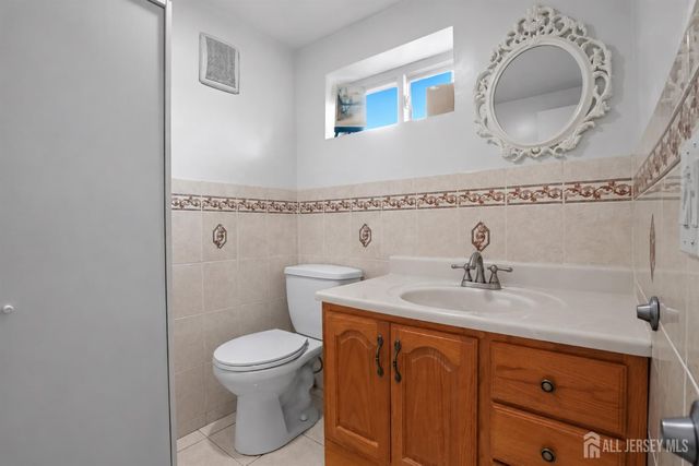 153 Whitman Avenue, Edison, NJ 08817