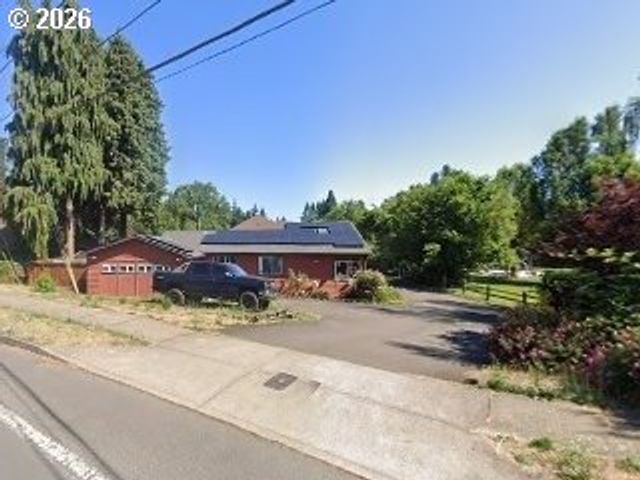 7817 Se STRAWBERRY Ln, Milwaukie, OR 97267