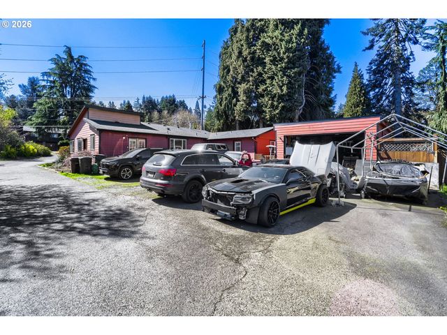 7817 Se STRAWBERRY Ln, Milwaukie, OR 97267