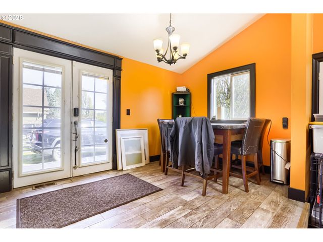 7817 Se STRAWBERRY Ln, Milwaukie, OR 97267