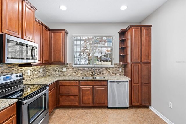 1976 SILVERWEED WAY, Oviedo, FL 32765