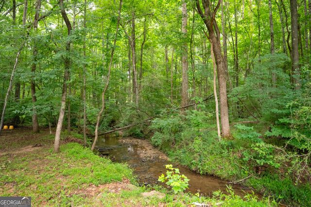 122 Colonial Court, Lagrange, GA 30240