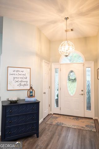 122 Colonial Court, Lagrange, GA 30240