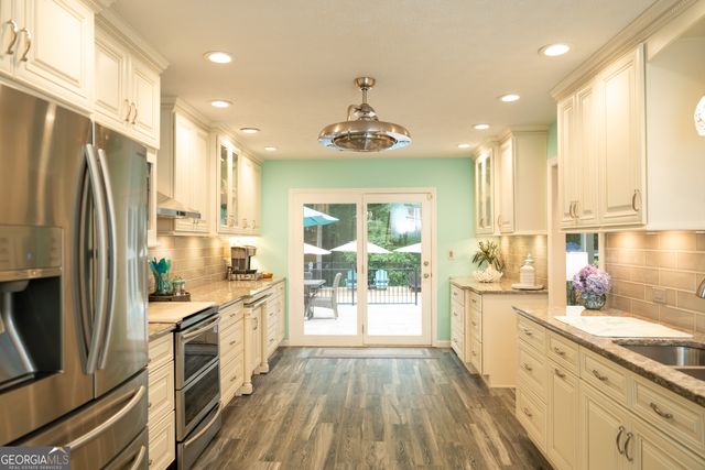 122 Colonial Court, Lagrange, GA 30240