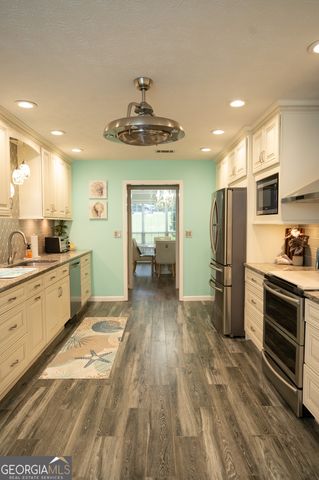 122 Colonial Court, Lagrange, GA 30240