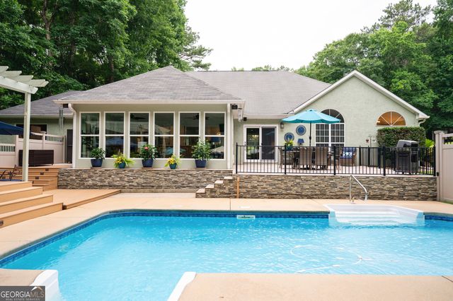 122 Colonial Court, Lagrange, GA 30240