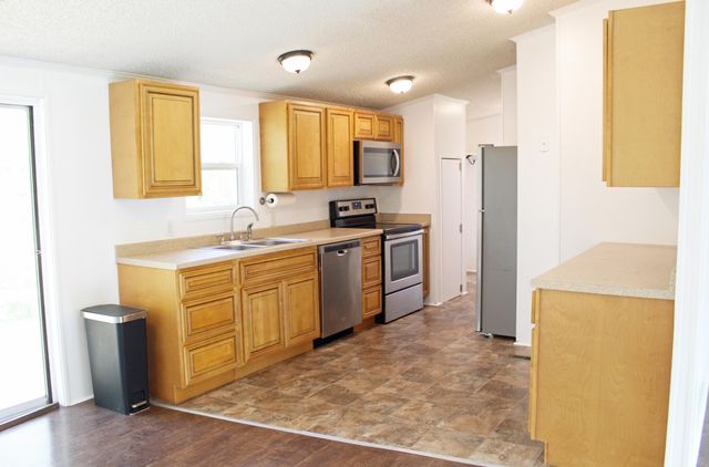 3288 State Hwy 1003, Somerset, KY 42501