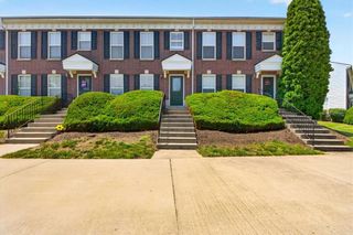 3482 SW Wysteria Terrace, Lee's Summit, MO 64082