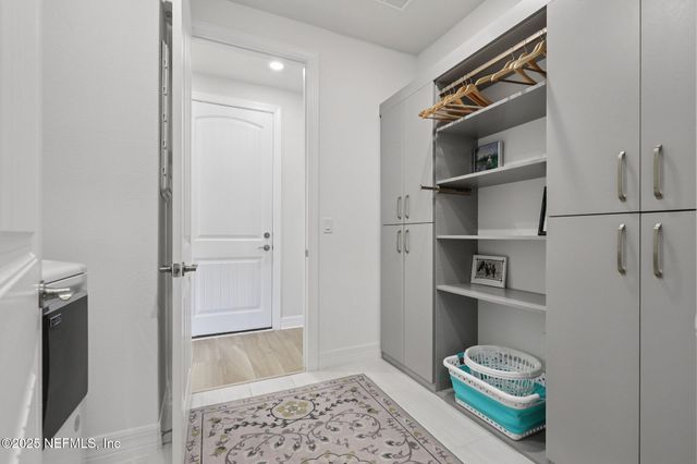 11136 TOWN VIEW Court, Jacksonville, FL 32256