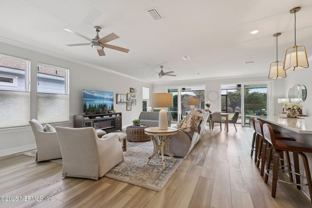 11136 TOWN VIEW Court, Jacksonville, FL 32256