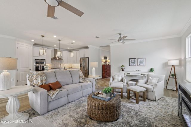 11136 TOWN VIEW Court, Jacksonville, FL 32256