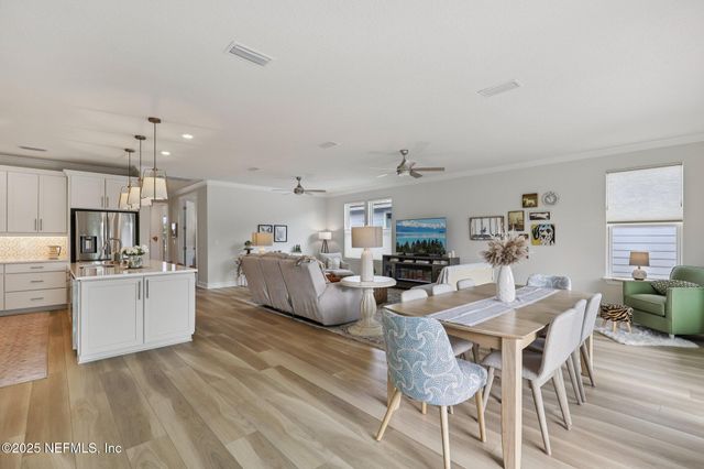 11136 TOWN VIEW Court, Jacksonville, FL 32256