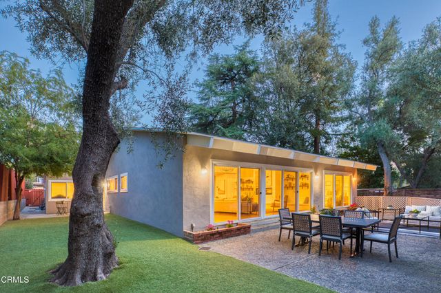 4599 Hillard Avenue, La Canada Flintridge, CA 91011