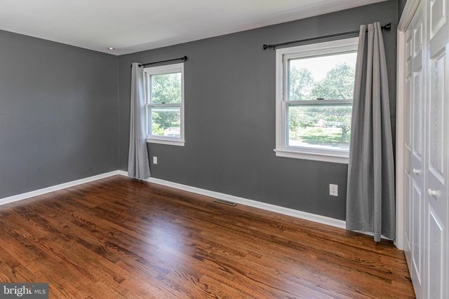21 SLEEPY HOLLOW LN, Belle Mead, NJ 08502