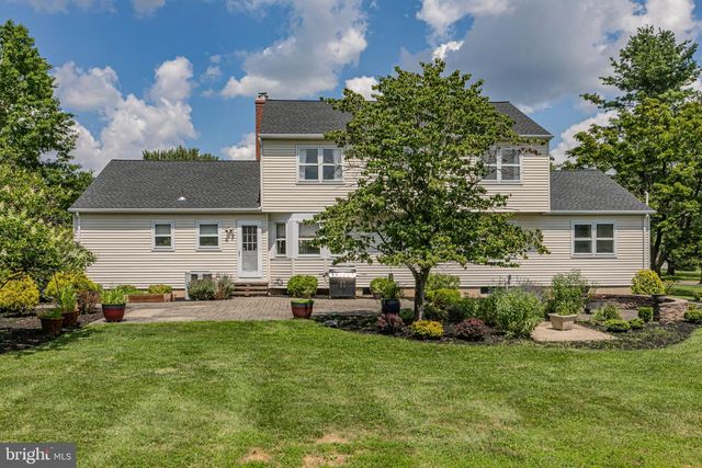 21 SLEEPY HOLLOW LN, Belle Mead, NJ 08502