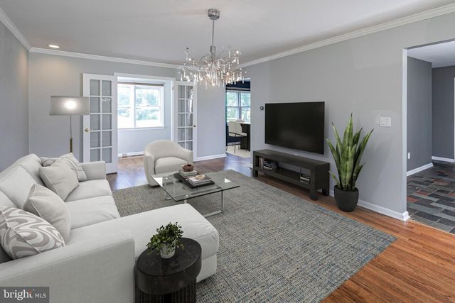 21 SLEEPY HOLLOW LN, Belle Mead, NJ 08502