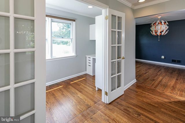 21 SLEEPY HOLLOW LN, Belle Mead, NJ 08502