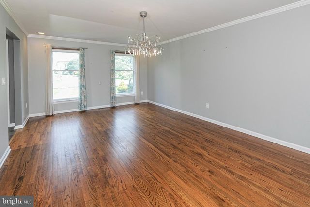 21 SLEEPY HOLLOW LN, Belle Mead, NJ 08502