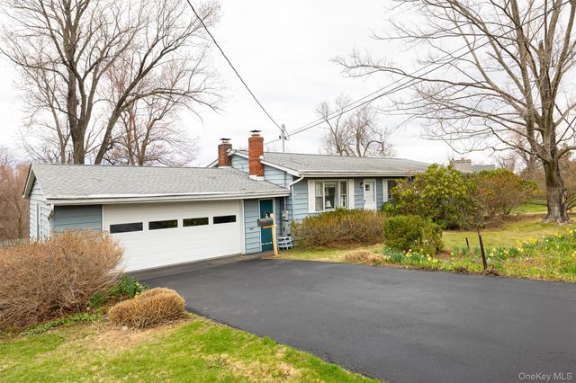 140 Cherrywood Drive, Fishkill, NY 12524
