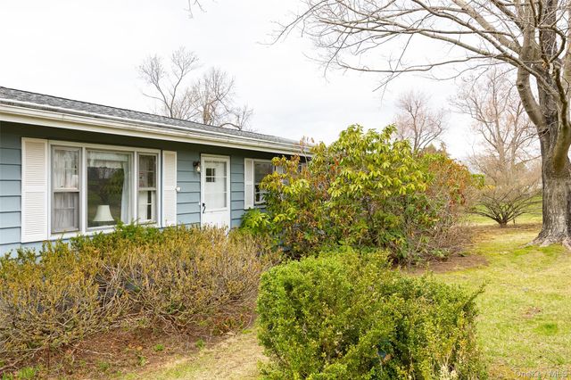 140 Cherrywood Drive, Fishkill, NY 12524