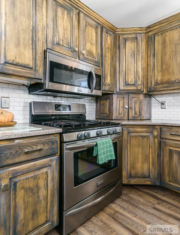 Image 9 of property listing at 41 N 2nd E, Soda Springs, ID 83276