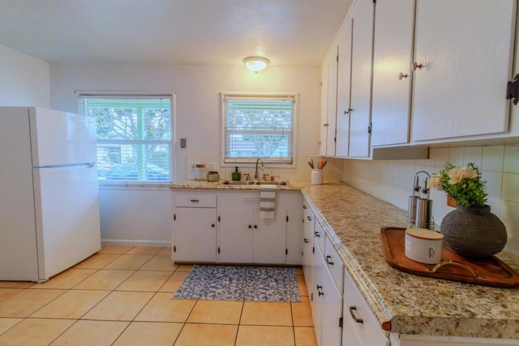 Image 12 of property listing at 111 Mayfair Drive, Salinas, CA 93905