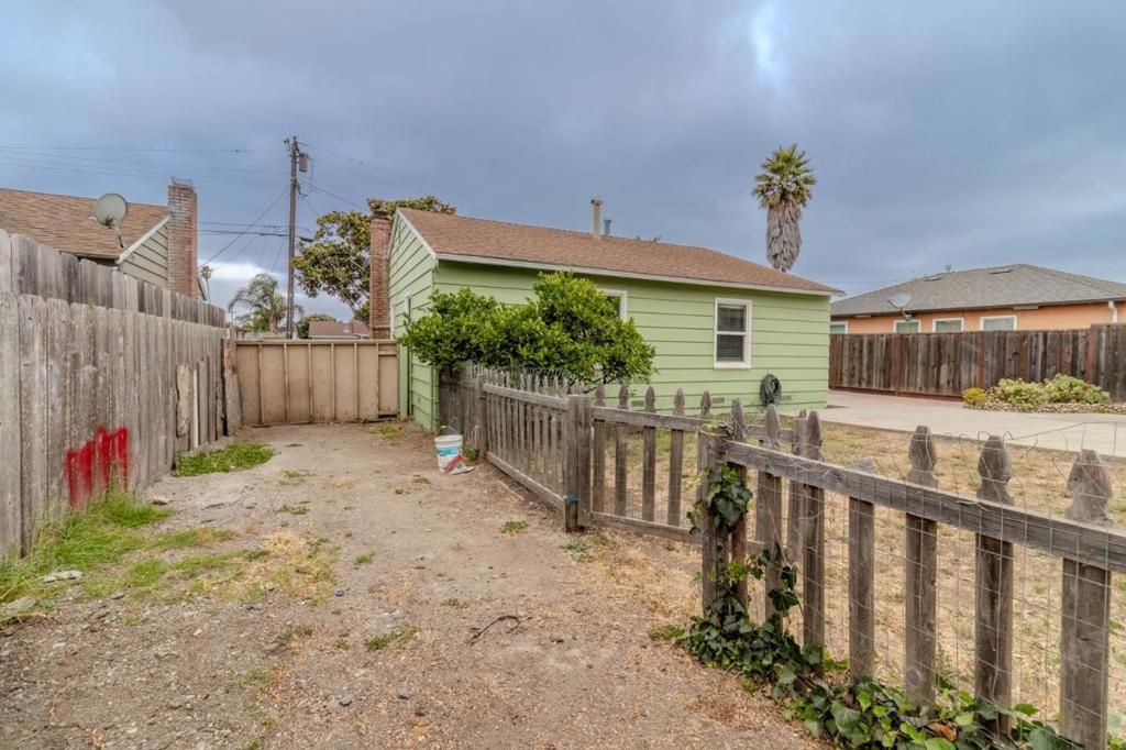Image 31 of property listing at 111 Mayfair Drive, Salinas, CA 93905
