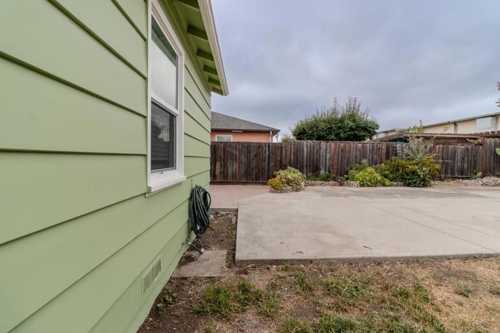 Image 33 of property listing at 111 Mayfair Drive, Salinas, CA 93905