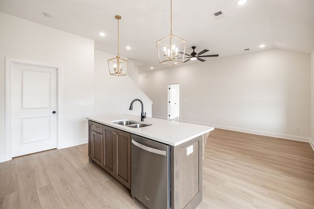 4202 Hereford Dr, Greenbrier, TN 37073