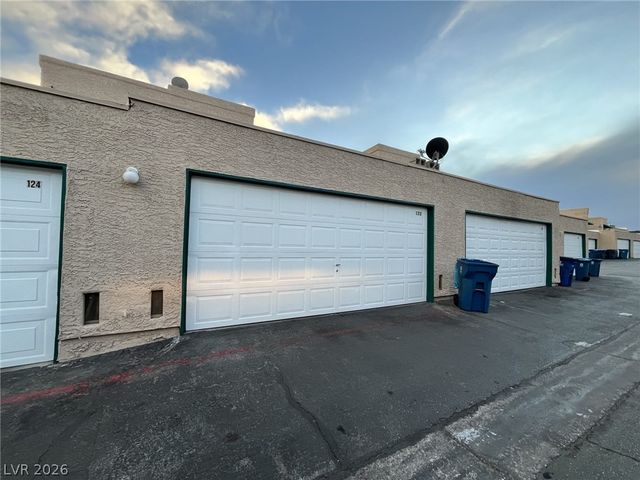 6750 Del Rey Avenue 123, Las Vegas, NV 89146