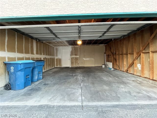 6750 Del Rey Avenue 123, Las Vegas, NV 89146