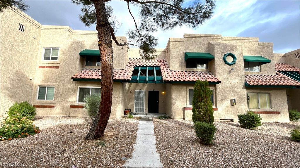 6750 Del Rey Avenue 123, Las Vegas, NV 89146