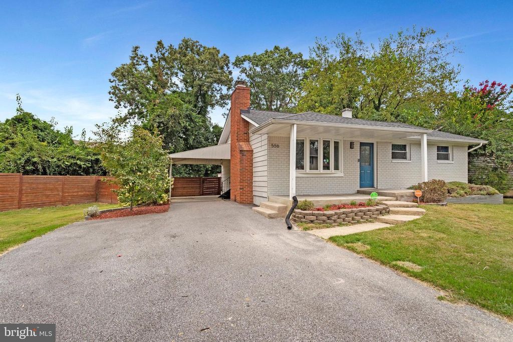556 CRESTPARK DR, Glen Burnie, MD 21061