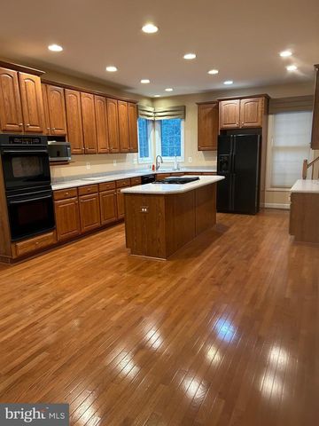 20773 ASHBURN STATION PL, Ashburn, VA 20147